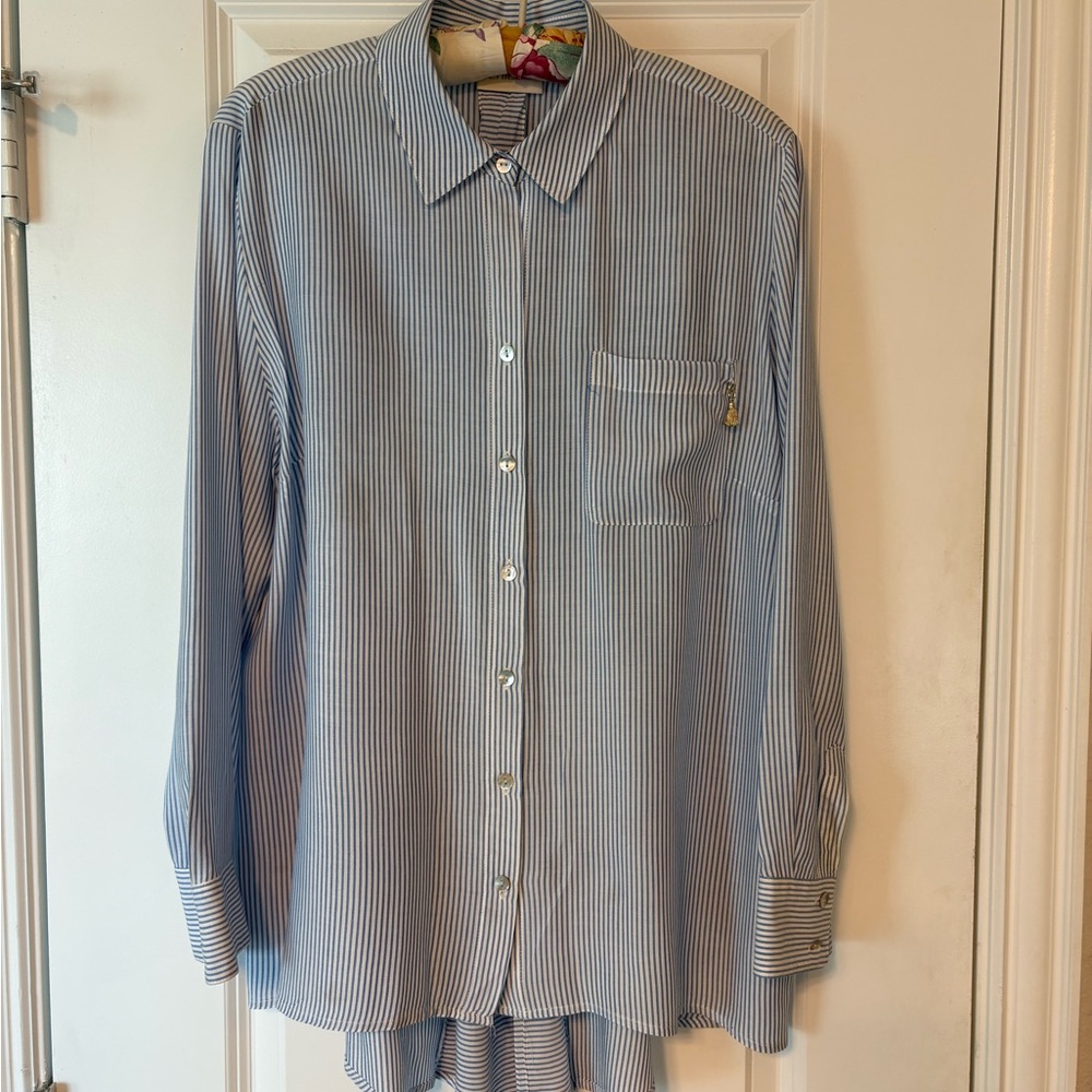 Chico's Blue and White Relaxed Fit Blouse